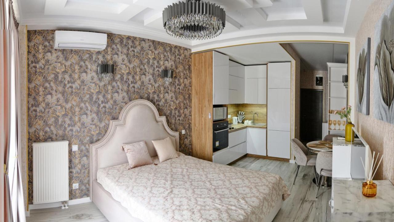 Luxury Apartments Sea View Julymia Odessa Esterno foto