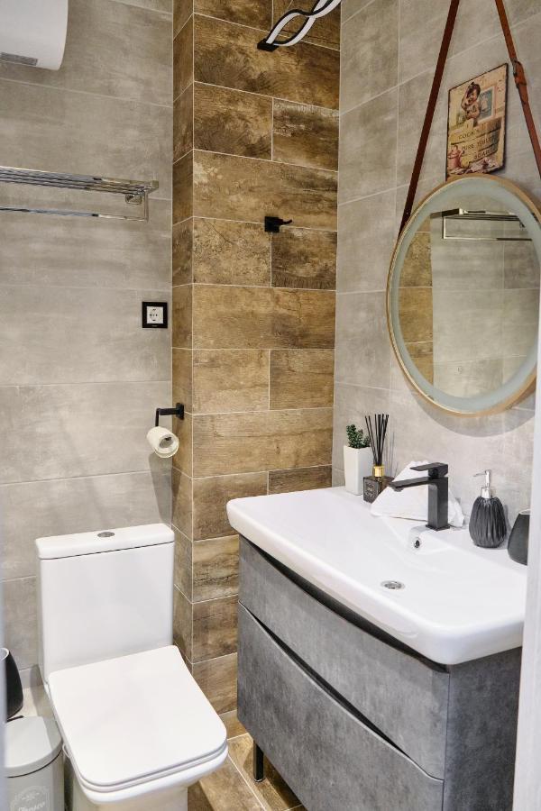 Luxury Apartments Sea View Julymia Odessa Esterno foto
