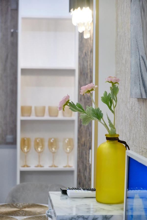 Luxury Apartments Sea View Julymia Odessa Esterno foto